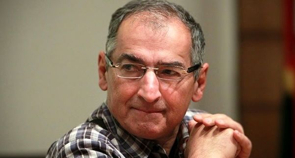 واکنش زیباکلام به "مرگ بر فریدون"های مجلس: با محاکمه ظریف و روحانی مسئله حل نمیشود