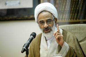  هرگز اجازه نخواهیم داد که دست دشمنان‌ به ولی فقیه‌مان برسد/ شهید می دهیم اما حاکمیت و نظام ولایی مان را نمی‌دهیم/ آینده انقلاب به لطف مقاومت تضمین شد