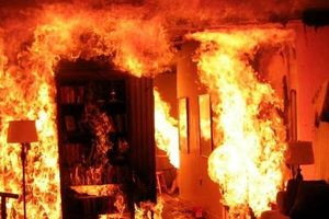 مهار آتش سوزی یک باب منزل مسکونی در دزفول