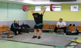 اعتصاب وزنه‌بردارهای ذوب‌ آهن به دلیل پرداخت نشدن پول قراردادشان