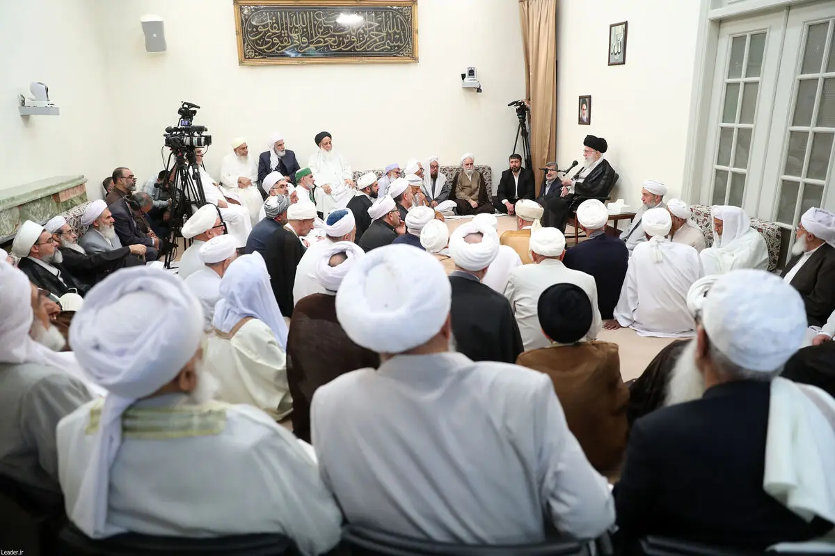 موضوع «امت اسلامی» به هیچ وجه نباید فراموش شود

