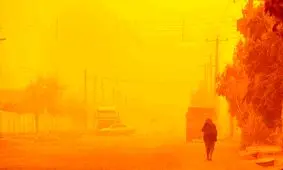 طوفان شدید در سیستان آغاز شد/ طوفان گرد و خاک ۱۷۲ سیستانی را راهی بیمارستان کرد