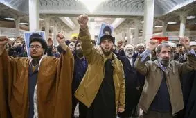 اجتماع قمی‌ها در حمایت از جبهه مقاومت با سخنرانی سید احمد خاتمی/ تصاویر
