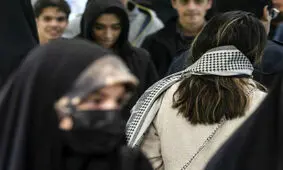 کیهان: اگر سنگر حجاب فرو بریزد سایر عرصه های فرهنگی و ارزشی هم فرو می ریزد