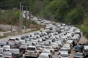 ترافیک سنگین در جاده چالوس از شمال به جنوب/ جاده چالوس یک طرفه می شود