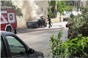 آتش گرفتن یک خودرو در گرگان/ ویدئو