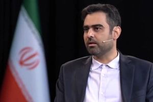 واکنش امیرحسین ثابتی به عیادت پزشکیان از خاتمی