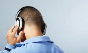 چگونه از هدفون‌ بدون آسیب رساندن به گوش استفاده کنیم؟