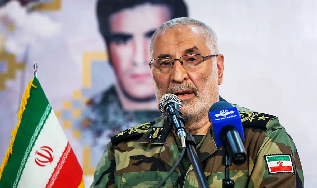 امیر سرتیپ آراسته: ۴۰۰ هزار نفر مسلح در آمریکا آماده قیام علیه نظام این کشور هستند