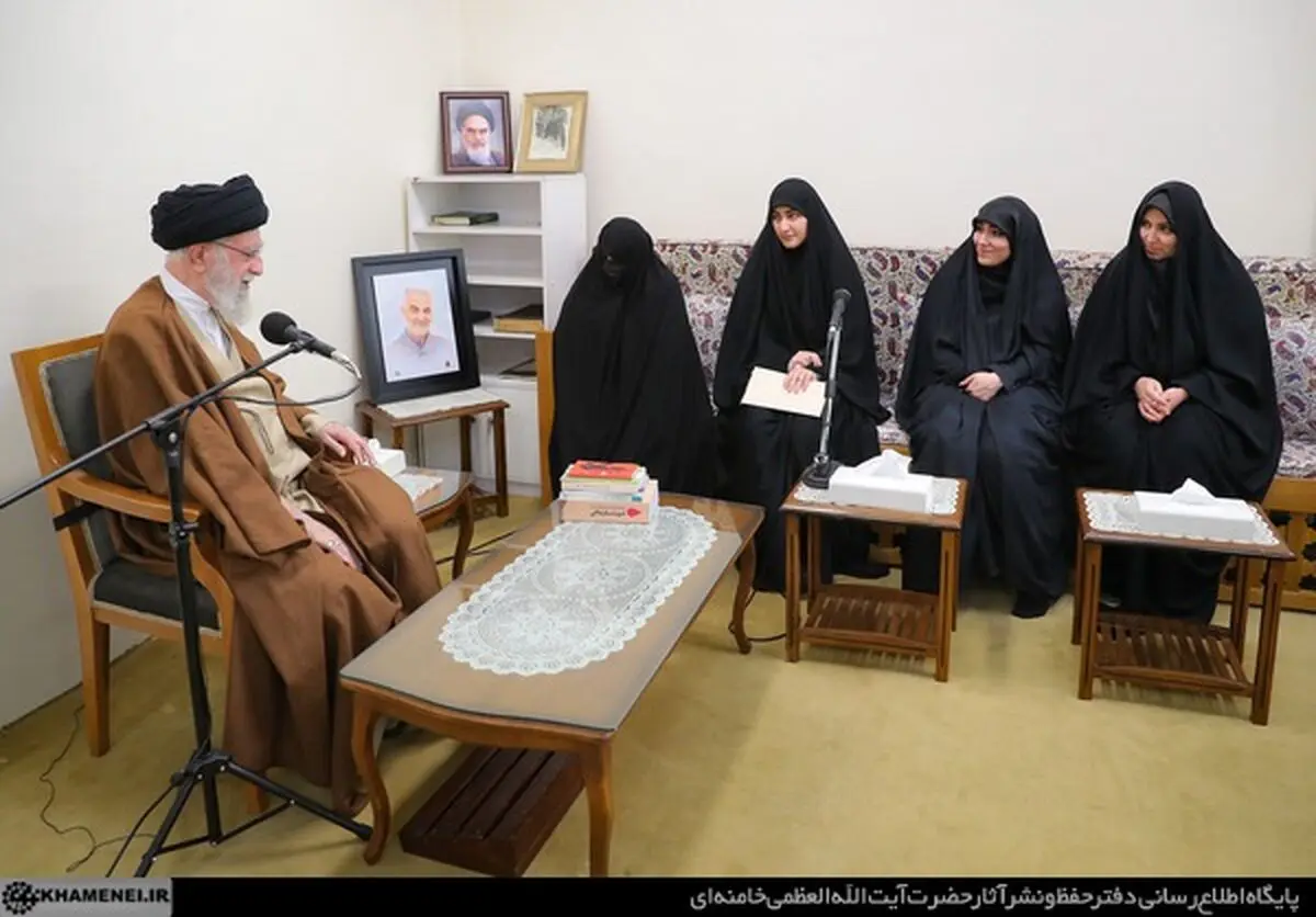 دیدار خانواده سردار شهید حاج قاسم سلیمانی با رهبر انقلاب


