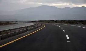گزارش پلیس‌راه از آسیب به محورهای تبریز و تهران در حمله دشمن/ سفرهای ریلی مشهد موقتا به جاده منتقل شد