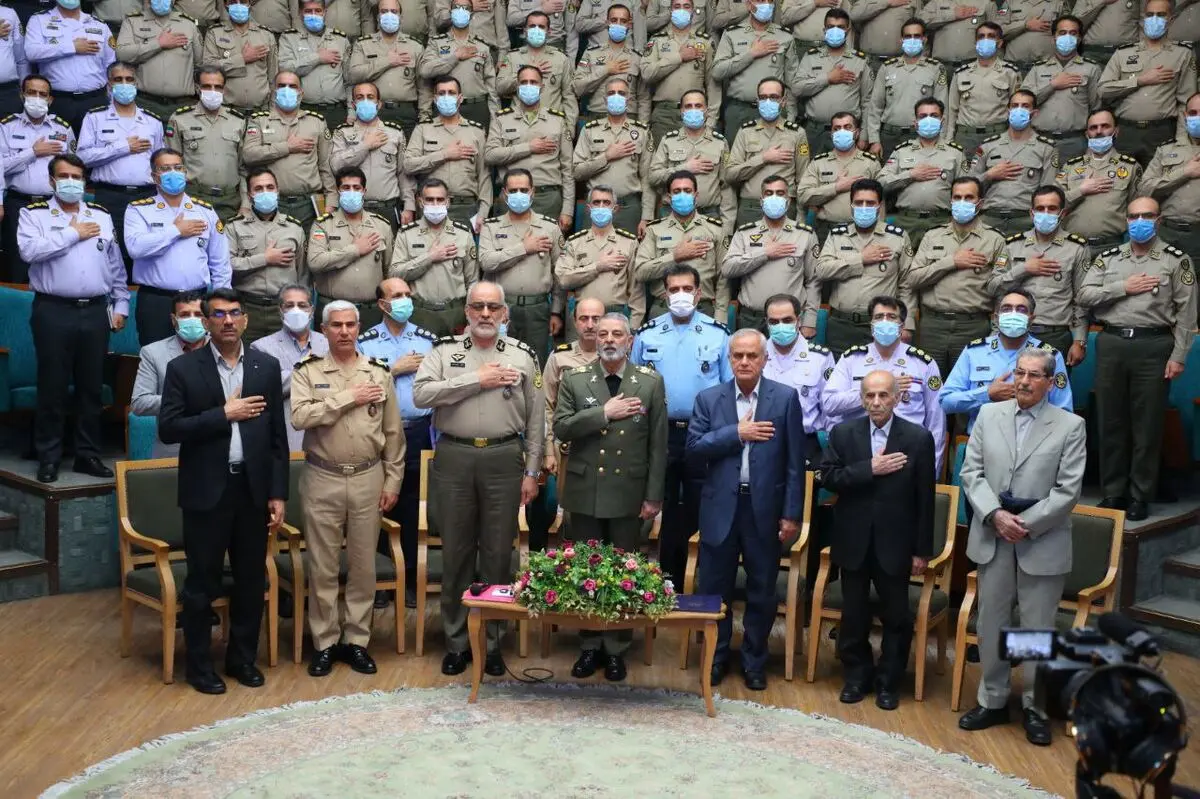برگزاری آیین تجلیل از سرآمدان آموزشی دانشگاه فرماندهی و ستاد ارتش

