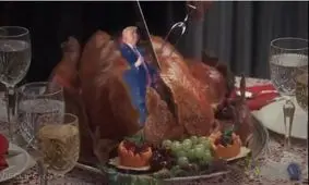 ویدئوی طنز ظاهر شدن ترامپ بر سر میز بایدن و دوستان