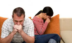 این زنان خیانت کار هستند/ نشانه های زنانی که به شوهرانشان خیانت می کنند