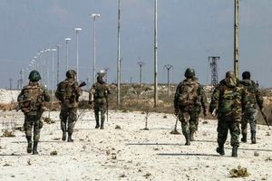 شهادت ۱۳ نیروی ارتش سوریه در حمله داعش به استان حمص

