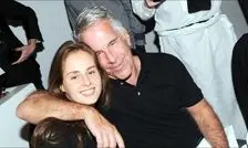 رونمایی از آخرین همسر جفری اپستین! | یک زن مرموز بلاروسی که وارث ثروت اپستین شد | کارینا شولیاک کیست؟‌