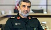 قرائت وصیتنامه شهید حاجی زاده در یک مراسم 
