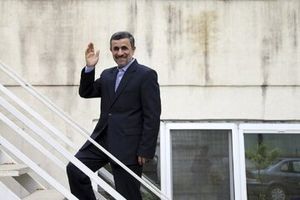 عکس قدیمی از خنده های احمدی نژاد و زنگنه کنار هم