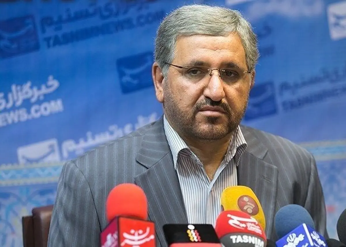 تجری: پزشکیان حتی برای مصلحت‌اندیشی هم سخن خلاف واقع نمی‌گوید

