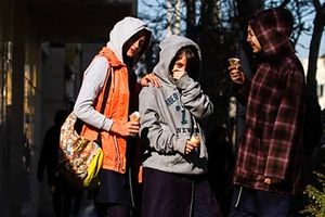 جامعه می‌خواهد مدرن زندگی کند و در این مسیر هرچه را لازم باشد از سر راه برمی‌دارد/ سالها پیش با ممنوعیت ویدئو مقابله کرد، بعدا با ماهواره/ کاری که سیاست‌گذاران باید بکنند، این است که تغییر را ببینند یا به رسمیت بشناسند