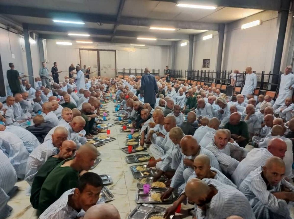 جمع آوری معتادان کابل توسط طالبان/ عکس