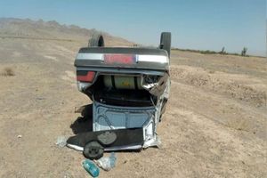 واژگونی مرگبار پژو پارس با 11 سرنشین افغان در محور کرمان به یزد