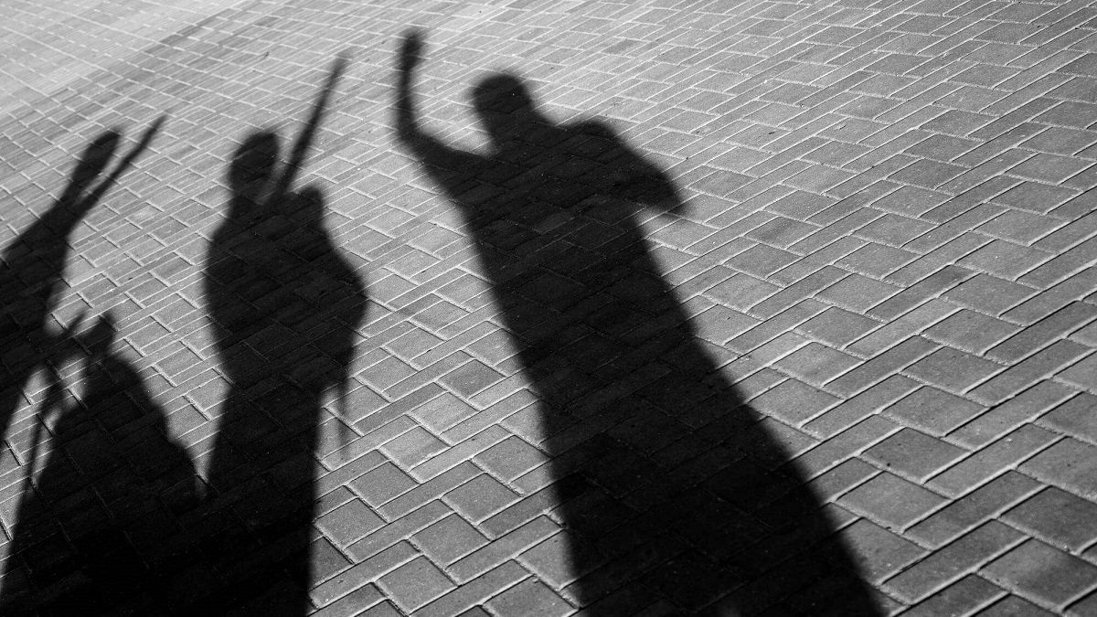 پاسخ چیستان بر روی زمین و تمیز