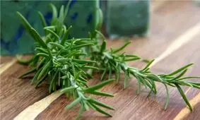 این سبزی ضد نفخ مقوی معده است