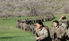 آتش‌زدن نمادین سلاح توسط گروه پ ک ک/ ویدئو