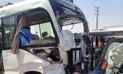 تصادف مینی‌بوس حامل زائران ایرانی در محور نجف به کربلا/ ۱۶ نفر مصدوم شدند/ ویدئو