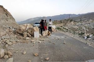 جان باختن ۲ کودک بر اثر ریزش کوه در آبشار شیرآباد خان ببین