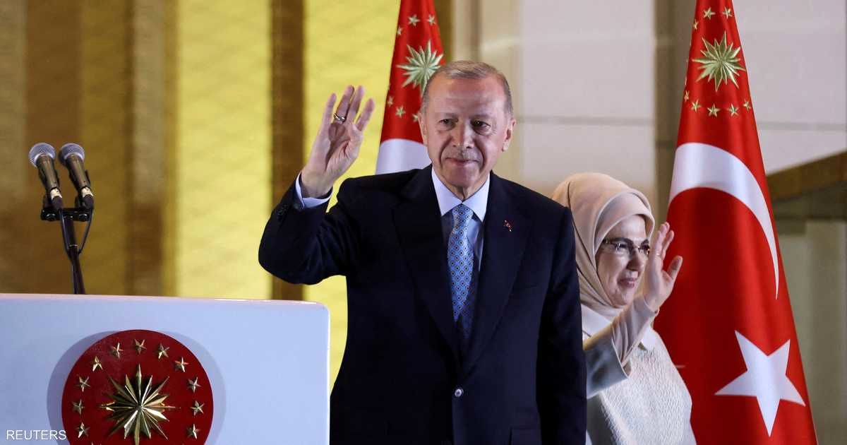  اردوغان به رغم بحران‌ها و فشار مخالفان، چگونه توانست اعتماد ترک‌ها را جلب کند؟
