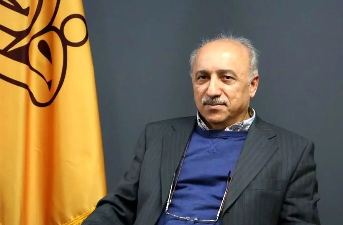 وقتی کسری بودجه داریم چرا اندیشکده جدید تاسیس می شود؟/ با تورم ۴۰ درصدی کسی اوراق قرضه نمی خرد/ برخی بانک ها مدام ساز ورشکستگی می زنند اما قدرت هایی حمایتشان می کند 