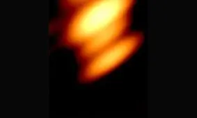 اولین عکس از رقص کیهانی ۲ سیاهچاله منتشر شد