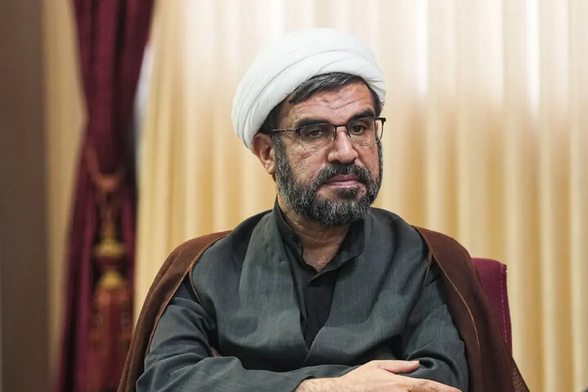 وقتی دشمن زبان صلح و مذاکره را نمی‌فهمند باید سراغ داشتن سلاح هسته‌ای رفت