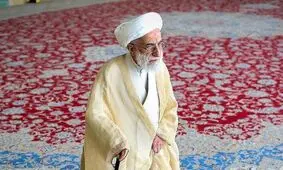  سفر به تاریخ؛ «آیت الله جنتی و صادق خلخالی» در تحصن دانشگاه تهران؛ سال ۱۳۵۷/ عکس

