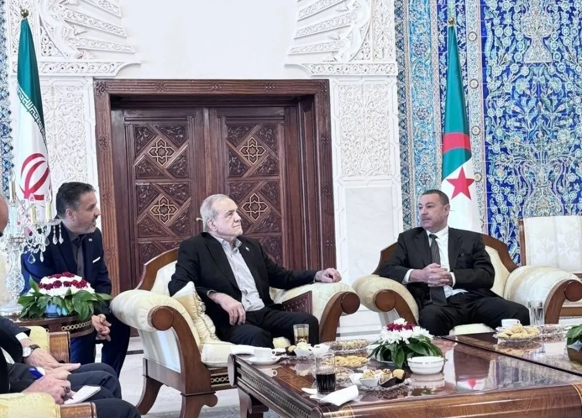 استقبال وزیر کشور الجزایر از پزشکیان

