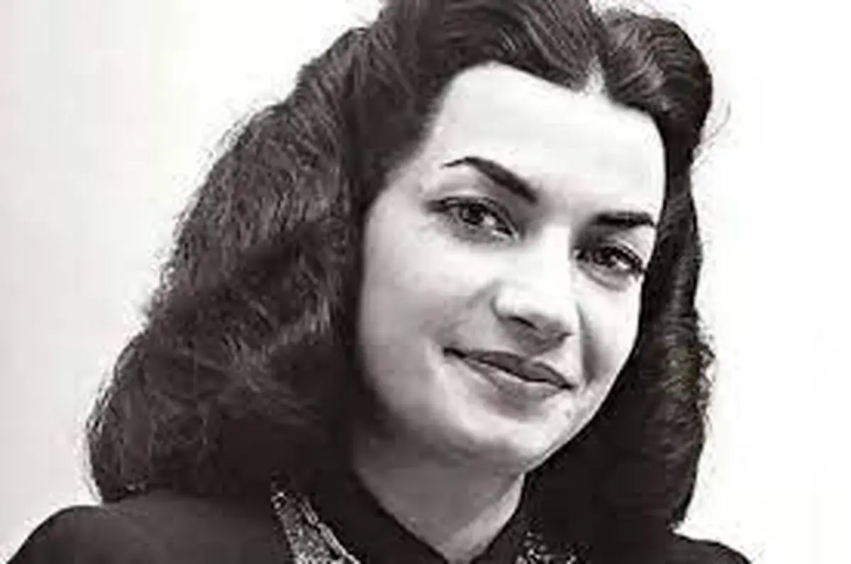 سفر در زمان؛ «اشرف پهلوی» در حال رانندگی؛ دهه 50