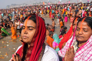 مرگ بیش از ۱۰۰ نفر در یک جشنواره مذهبی در هند
