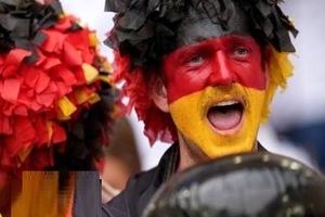 هواداران آلمان و اسپانیا پیش از بازی حساس مرحله یک چهارم نهایی یورو ۲۰۲۴/ تصاویر