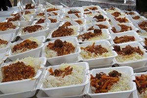 طرز تهیه قیمه نذری محرم با عطر گلاب و هل برای ۲۰۰ نفر

