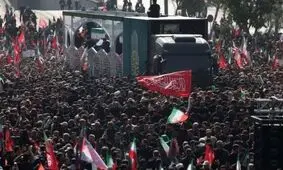  نماز بر پیکر آقای شهید ایران به امامت فرزند ارشد ایشان/ محل تدفین پیکر رهبر شهید انقلاب در رواق دارالذکر حرم امام رضا/ پیکر رهبر انقلاب به خاک سپرده شد