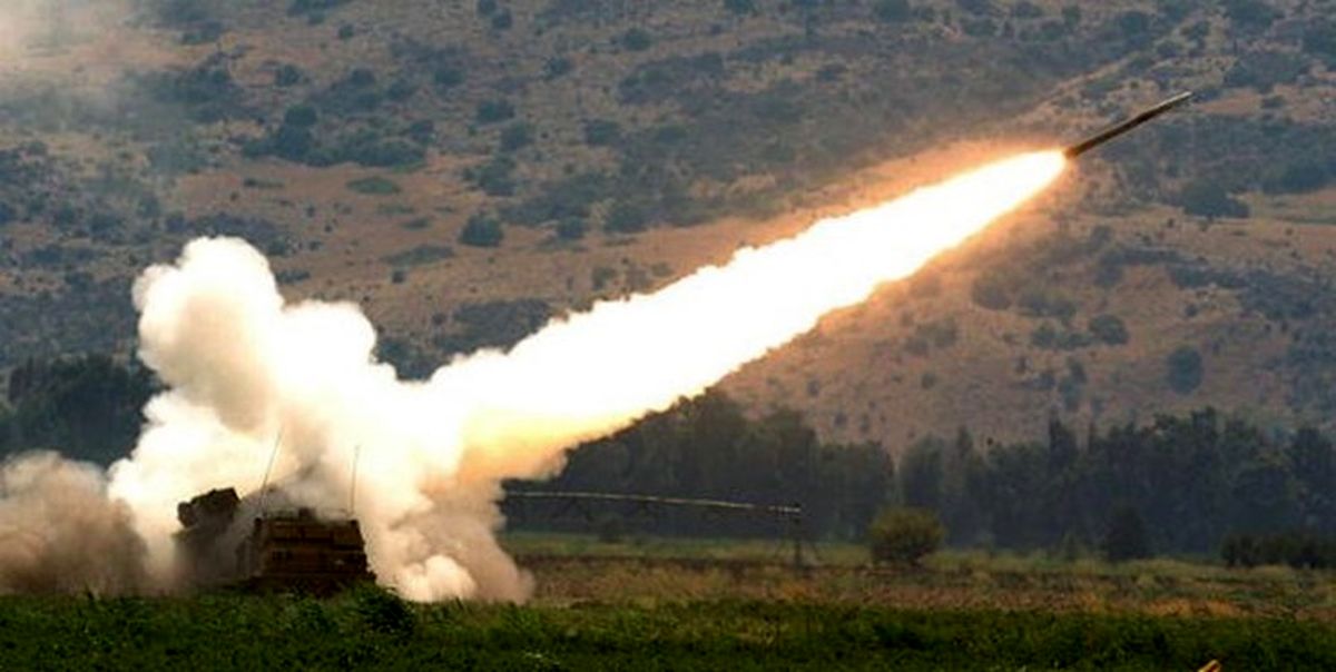 تحلیلگر نظامی: حزب الله با 100 هزار موشک آماده حمله به اسرائیل است