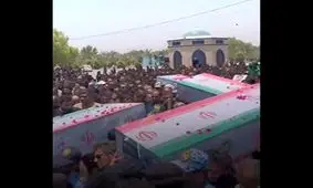 بدرقه ۵ شهید نیروی هوایی ارتش در پایگاه شهید عبدالکریمی بندرعباس توسط هم‌رزمان/ ویدئو