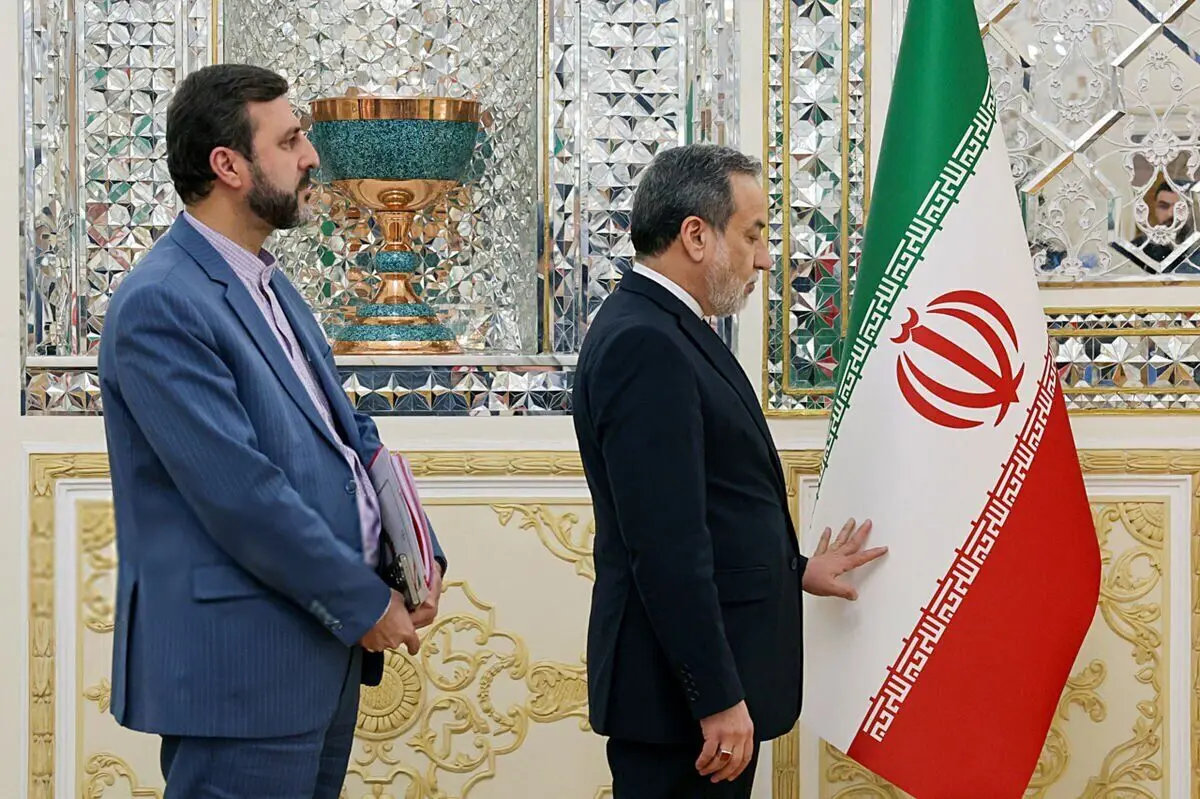 ورود به بخش سخت مذاکرات؛ آنچه در دور سوم گفتگو‌های ایران و آمریکا گذشت

