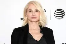 انتقاد بازیگر زن مشهور هالیوود از جنگ با ایران/ ترامپ واقعا چندش آور است/ عکس