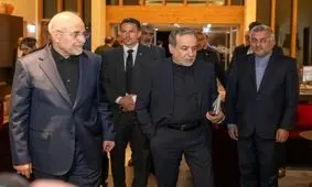 ویدئویی از عزیمت هیات مذاکره کننده ایران به ساختمان محل مذاکرات با آمریکا