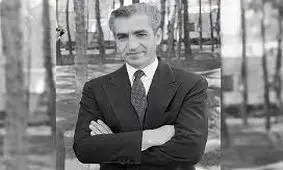 محمدرضا پهلوی در کلاس درس/ عکس