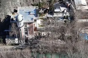 اَبَر ویلای شخص ذی‌نفوذ در حاشیه‌ رود کرج تخریب شد/ ویدئو