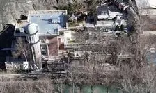  اَبَر ویلای شخص ذی‌نفوذ در حاشیه‌ رود کرج تخریب شد/ ویدئو